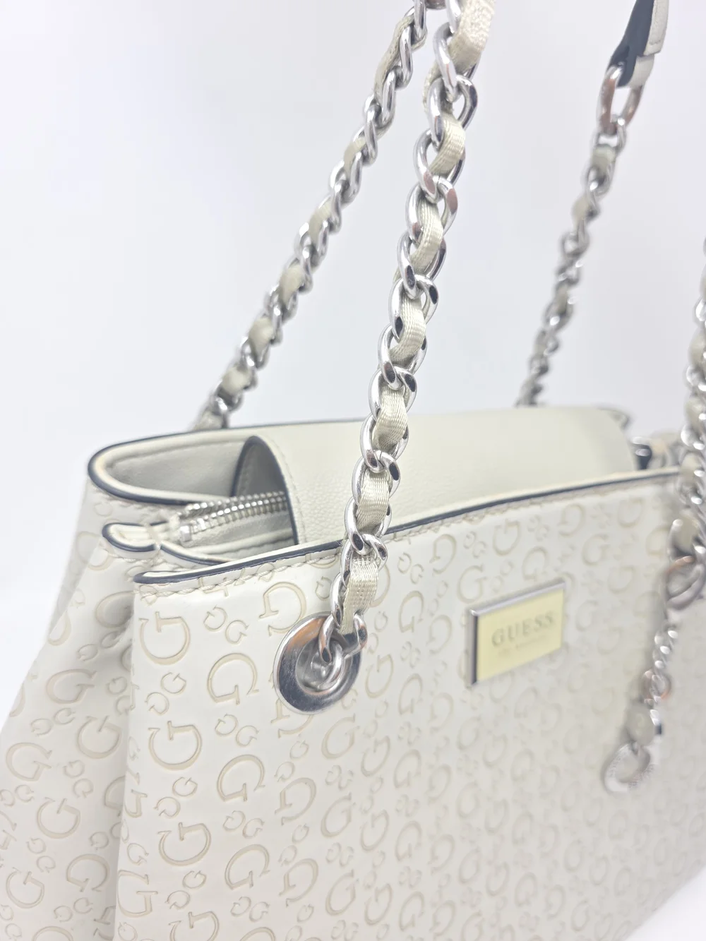 GUESS Bag Cream Monogram Chain-Handle Purse